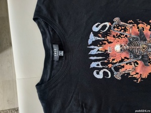 vând tricou cu logo,produs de calitate, produs nou .  - imagine 7