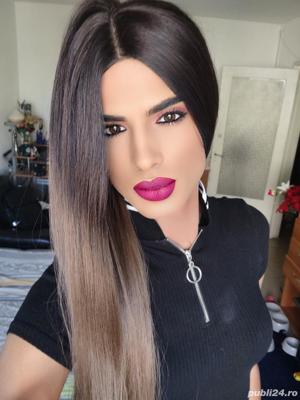 Bună dragilor sunt travestită 26 ofer companie si servici full
