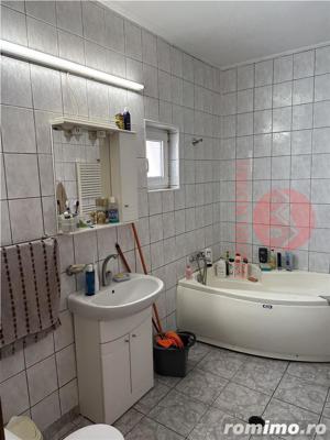 Casa de vanzare zona Palazu Mare - teren 902 mp - imagine 8