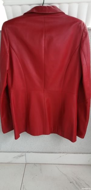 Haina din piele neagra, lunga, de dama - imagine 3