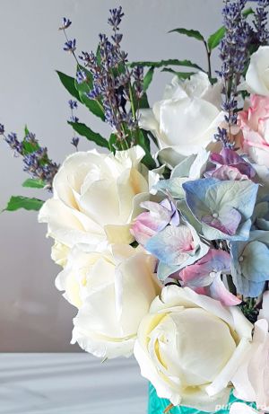 Flori cu aspect natural, lucrate din material japonez - imagine 6