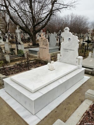 Executam cripte. Borduri. Cruci - imagine 7