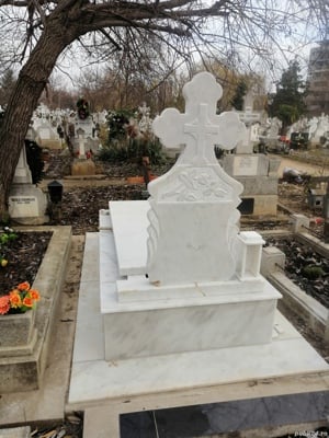 Executam cripte. Borduri. Cruci - imagine 5