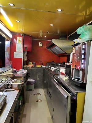 Autorulota fast food complet echipata - imagine 2
