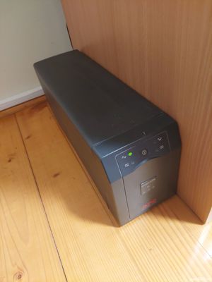 APC Smart-UPS SC 620 VA 230 V AVR management