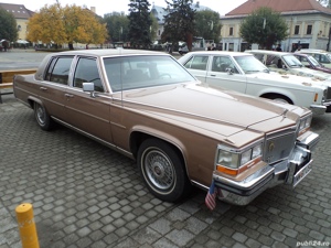 Inchiriez limuzină clasică cadillac pentru diferite evenimente - imagine 7