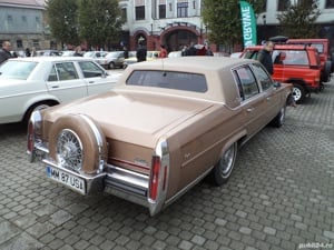 Inchiriez limuzină clasică cadillac pentru diferite evenimente - imagine 6