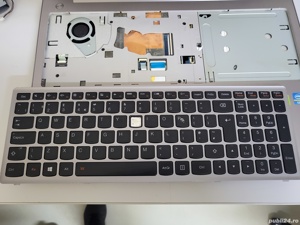 Tastatura iluminata Lenovo Z500