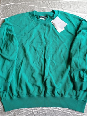 Bluza Bershka nou cu eticheta bumbac 