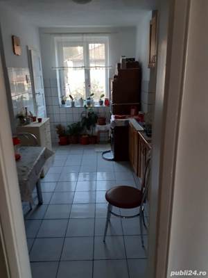 Vand apartament cu 4 camere. - imagine 3