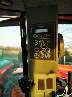 MT545B Challanger Tractor agricol - imagine 8