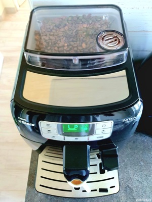 Saeco intelia vas capucino negru, cafea boabe si macinata, face capucino automat, servisat recent - imagine 2