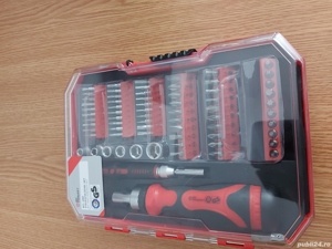 Trusa cu chei tubulare si set cu varfuri / biti, surubelnita cu clichet - imagine 2