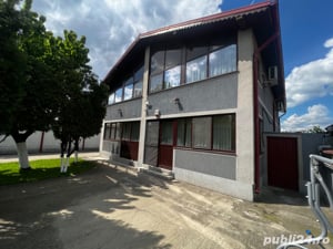 Casa cu etaj ,300 mp utili , stradal - imagine 1