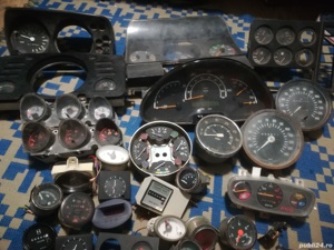 Diverse ceasuri bord auto - imagine 2