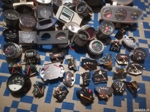 Diverse ceasuri bord auto - imagine 3