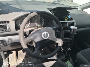 Dezmembrez vw sharan  - imagine 5