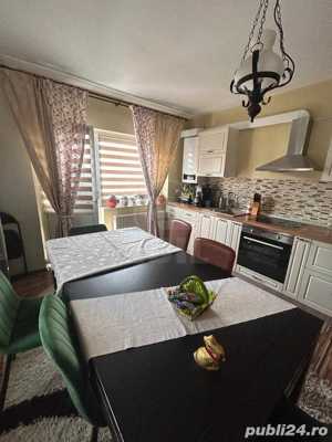 Apartament de vanzare pe doua nivele - imagine 2