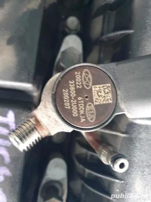 Injectoare hyundai tucson 1.6 crdi tip motor D4FE. cod 33800-2U000