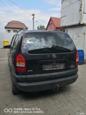 Dezmembrez opel zafira  - imagine 4