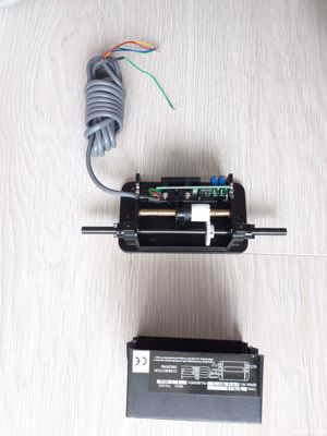 inteligenta artificiala om robot encoder cnc strung trumeter inventii roboti miscare brat maini ax - imagine 5