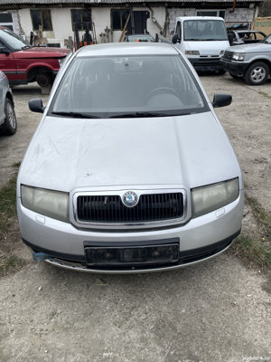 Dezmembrez Skoda Fabia AZQ 1.2 12v 47kW 64CP Benzina an 2004 - imagine 8