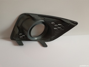 Grilă proiector ceață dreapta originală 6S61-19952-BCW FORD Fiesta MK5 2002-2008 - imagine 7