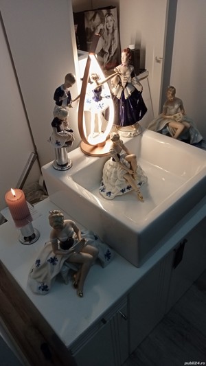 Statuete din anul 1600 de portelan 