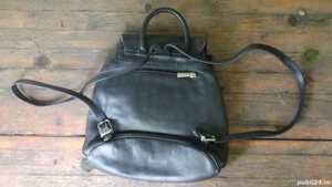 Vând ghiozdan negru de piele - imagine 3