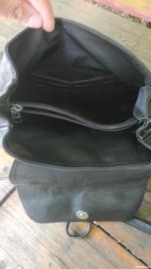 Vând ghiozdan negru de piele - imagine 2