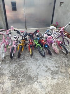 Billeted pentru fete