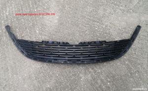 Grila din bara Opel Astra J facelift 150 lei 
