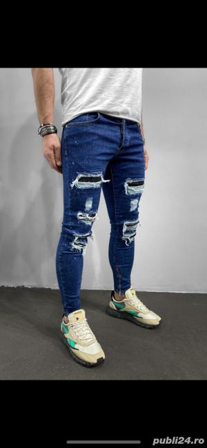 Doar WhatsApp, pentru femei