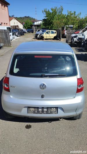 Dezmembrez / dezmembrari piese auto VW FOX 1.2b BMD cutie HUY  97.000 km - imagine 9