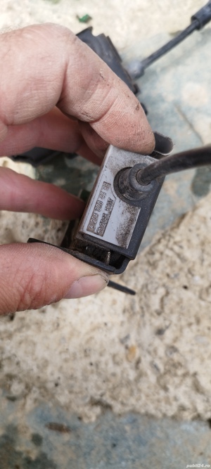 incuietoare capota mercedes w205 - imagine 3