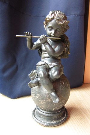 decoratiune inger  pe sfera  made in Germany