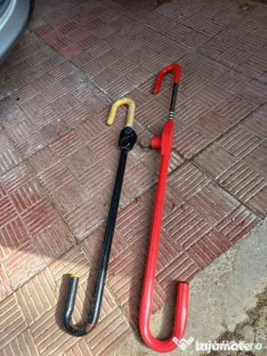 Antifurt volan cu fixare pedala  made in ITALIA, produs ce securizeaza autoturismul dvs,LIPSA CHEIE - imagine 2