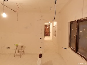 Lavabil și vopsea decorativa