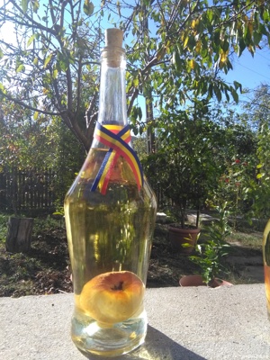 Palinca de gutui 54 grade - imagine 5