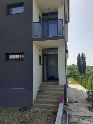 Vând Pensiune 18 cam. cu baie proprie, finisata 90% la întrare în  Băile Felix.  - imagine 8