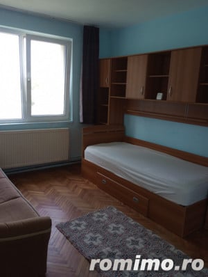 Apartament 3 camere de vanzare, Dealul Florilor - imagine 2