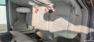 Dezmembrez Volkswagen Touran  - imagine 2