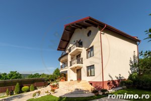 Casă exclusivistă cu vedere panoramică, piscină și grădină lângă Dealul Capela - imagine 19