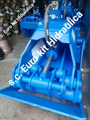 Graifer forestier si rotitor forestier Macara  forestiera  - imagine 2