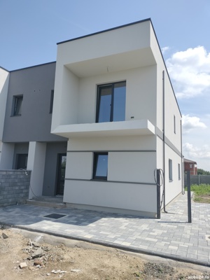 Duplex modern-locație excelentă lângă parcul Serena  - imagine 2