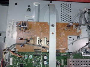 sursa alimentare pe0253 v28a000326a1 de pe tv Toshiba 32a3000p