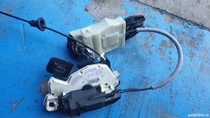 Broasca dreapta fata Skoda Octavia 3 cod 5E2837016  - imagine 2