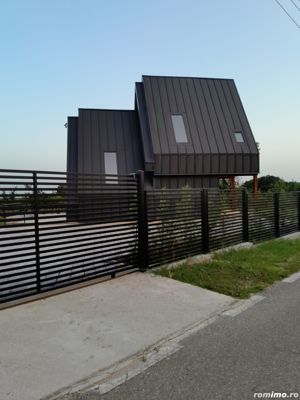 Vând Casă de vacanță exclusivistă, A-frame, o casă economică, pasivă funcțională și modernă. - imagine 2