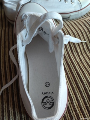 Tenisi albi numarul 41, marca Victory - imagine 2