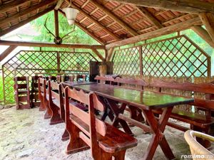 Pensiune cu 13 camere de vânzare in Bulz - imagine 14